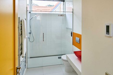 Photo of property in 6 Wilkinson Street, Oriental Bay, Wellington, 6011