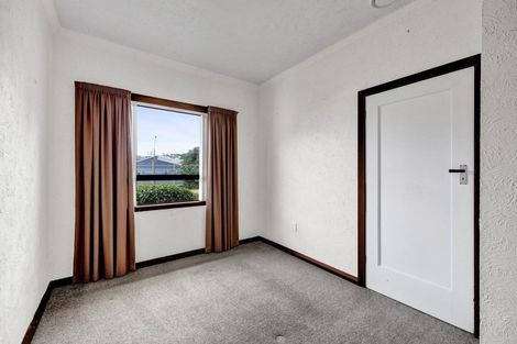 Photo of property in 13-15 Bayly Road, Moturoa, New Plymouth, 4310