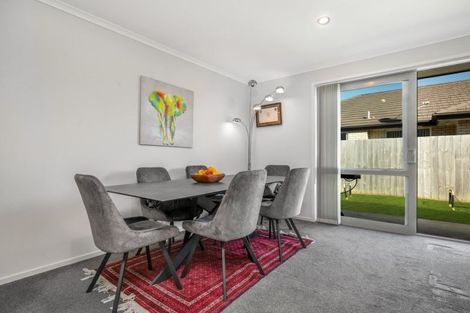 Photo of property in 15 Lamborn Drive, Papakura, 2110