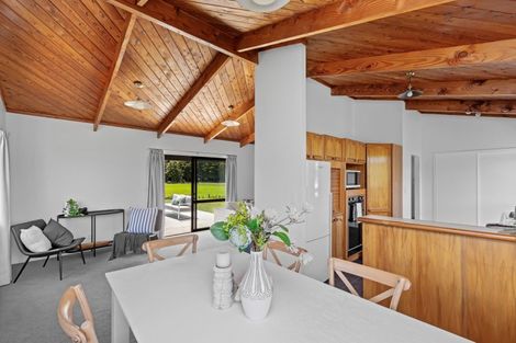 Photo of property in 966 Kahikatea Flat Road, Waitoki, Kaukapakapa, 0871