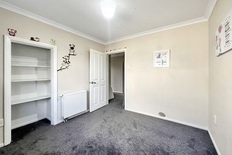 Photo of property in 64 Wellington Road, Wainuiomata, Lower Hutt, 5014
