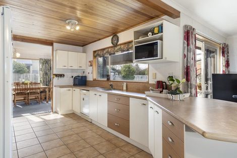 Photo of property in 16 Westhaven Place, Redwoodtown, Blenheim, 7201