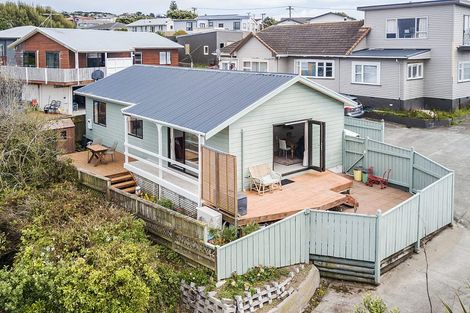 Photo of property in 12a Kahutea Terrace, Titahi Bay, Porirua, 5022