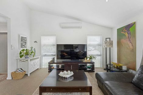 Photo of property in 10 Gregory Grove, Clive, 4102