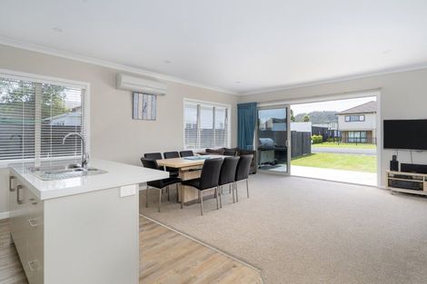 Photo of property in 4 Eyre Street, Henderson, Auckland, 0612