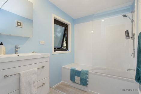 Photo of property in 208 Woodlands Park Road, Titirangi, Auckland, 0604