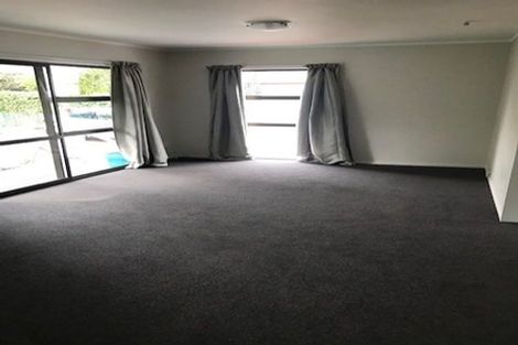 Photo of property in 43 Gilbass Avenue, Hamilton Lake, Hamilton, 3204