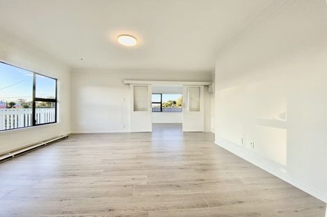 Photo of property in 98 Kimpton Road, Papatoetoe, Auckland, 2025