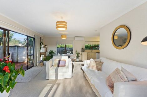 Photo of property in 27a Rauparaha Street, Waikanae Beach, Waikanae, 5036