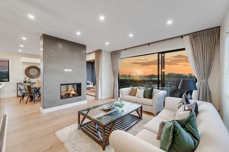 Photo of property in 4 Hapukupuku Avenue, Beachlands, Auckland, 2018