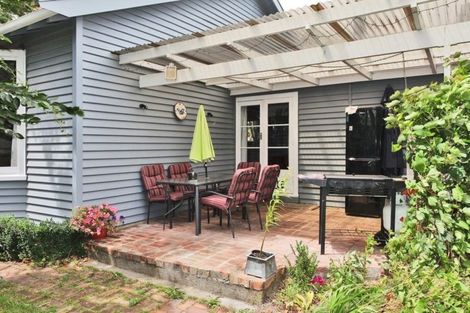 Photo of property in 28 Sarsfield Street, Southbridge, 7602