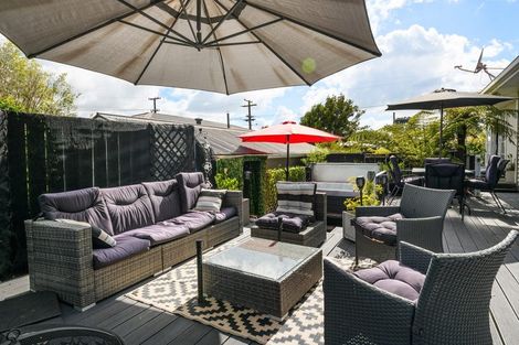 Photo of property in 76 Alexandra Street, Marton, 4710