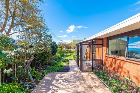 Photo of property in 2 Rubens Place, Burnside, Christchurch, 8053