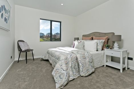 Photo of property in 2 Fender Place, Long Bay, Auckland, 0630