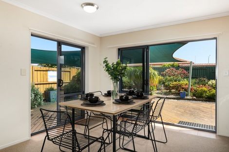 Photo of property in 5 Primrose Place, Papamoa Beach, Papamoa, 3118