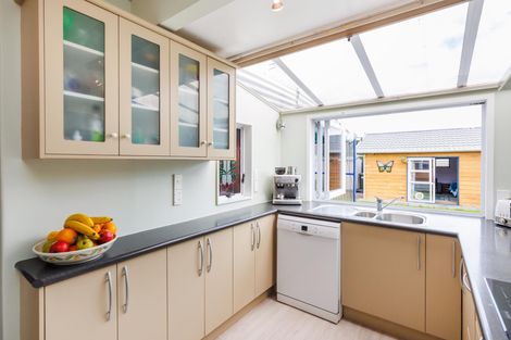 Photo of property in 43 Benmore Avenue, Cloverlea, Palmerston North, 4412