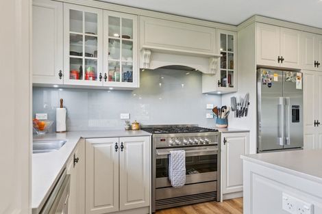 Photo of property in 11 Victoria Road, Westport, 7892