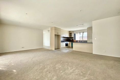 Photo of property in 28 Wellfield Drive, Papakura, 2110