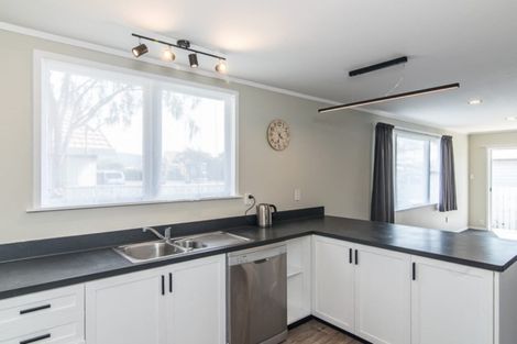 Photo of property in 4 Martin Street, Waikanae, 5036