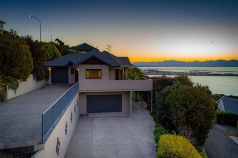 Photo of property in 16 Davies Drive, Atawhai, Nelson, 7010