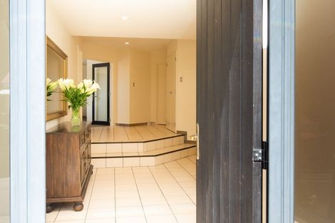 Photo of property in 145 Milton Road, Bluff Hill, Napier, 4110