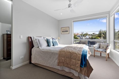 Photo of property in 35 Comins Crescent, Mission Bay, Auckland, 1071