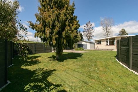 Photo of property in 46 Tarata Road, Inglewood, 4387