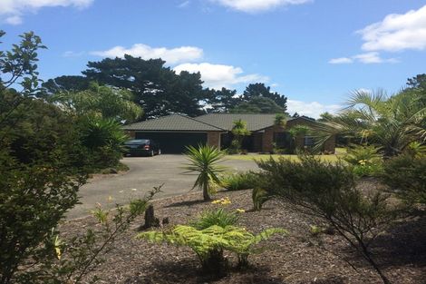 Photo of property in 1204 East Coast Road, Redvale, Albany, 0794
