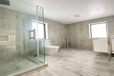 Photo of property in 27 Finn Place, Totara Vale, Auckland, 0629