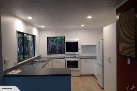 Photo of property in 71 Poplar Grove, Whalers Gate, New Plymouth, 4310