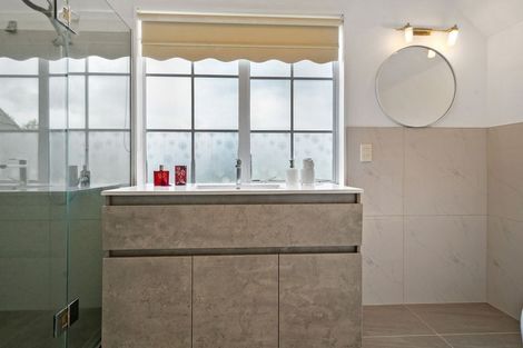 Photo of property in 10/199 Birdwood Road, Massey, Auckland, 0614