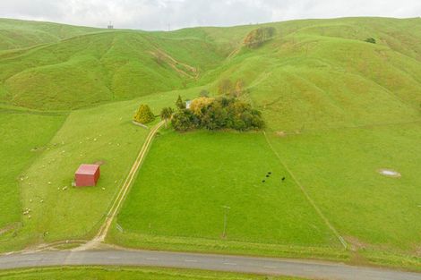 Photo of property in 447 Hinemoa Valley Road, Kaitawa, Pahiatua, 4981