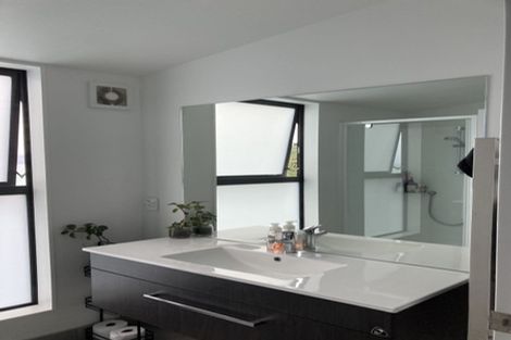 Photo of property in 4/52 High Street, Island Bay, Wellington, 6023