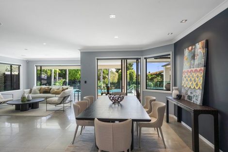 Photo of property in 12a Wainoni Heights, Greenhithe, Auckland, 0632