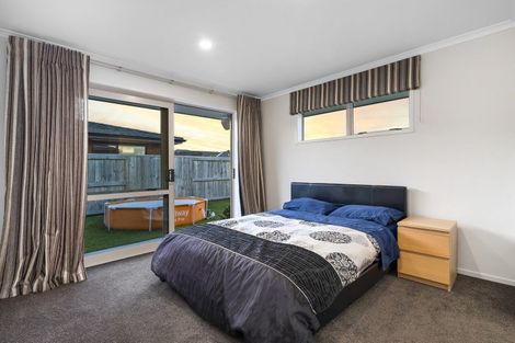 Photo of property in 12 Furlong Road, Papamoa, 3118