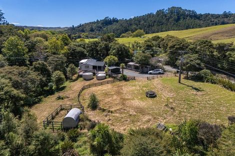 Photo of property in 48 Lenzen Road, Puhoi, Warkworth, 0994