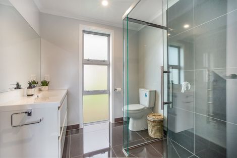 Photo of property in 7 Waitaria Terrace, Aotea, Porirua, 5024