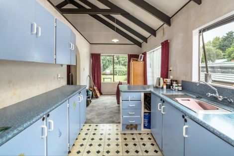 Photo of property in 84 Victoria Street, Carterton, 5713