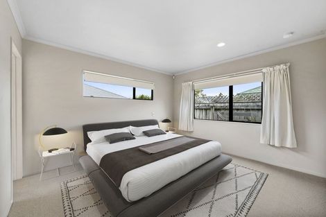 Photo of property in 71 Guildford Drive, Paraparaumu, 5032