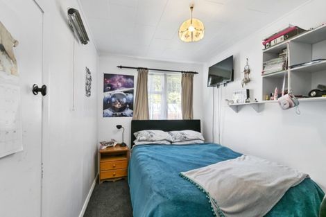 Photo of property in 83 Wellington Road, Wainuiomata, Lower Hutt, 5014