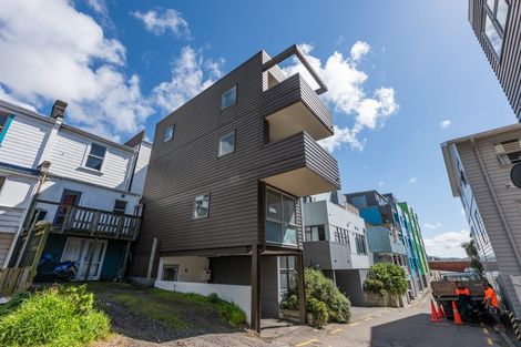 Photo of property in 8/27 Drummond Street, Mount Cook, Wellington, 6021