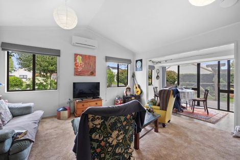 Photo of property in 19 Kingfisher Way, Te Kowhai, Hamilton, 3288