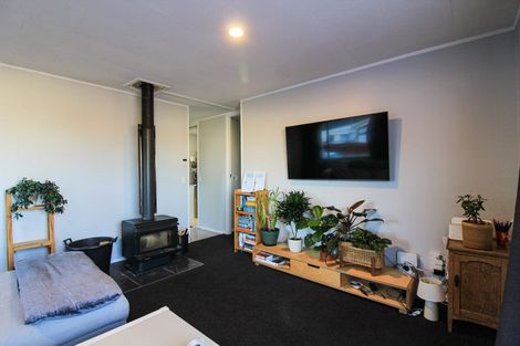 Photo of property in 32 Owhiti Street, Titahi Bay, Porirua, 5022