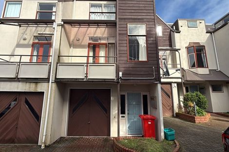 Photo of property in 218b Tinakori Road, Thorndon, Wellington, 6011