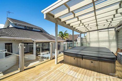 Photo of property in 2/22 Onepoto Road, Hauraki, Auckland, 0622