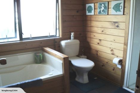 Photo of property in 7 Sandgate Avenue, Botany Downs, Auckland, 2010