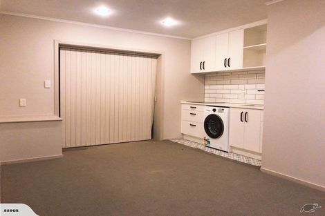 Photo of property in 621a Beach Road, Rothesay Bay, Auckland, 0630