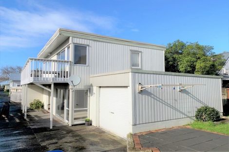 Photo of property in 4/58 Amaru Road, One Tree Hill, Auckland, 1061