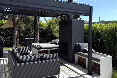 Photo of property in 106 Nikau Close, Matarangi, Whitianga, 3592