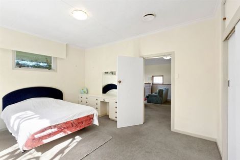Photo of property in 8 Manu Crescent, Upper Vogeltown, New Plymouth, 4310